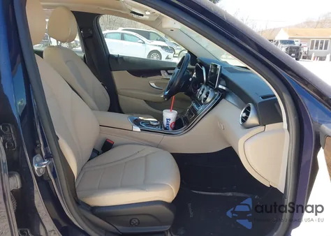 2017 Mercedes-Benz C 300 4Matic/Luxury 4Matic/Sport 4Matic from USA, damaged, VIN 55SWF4KB4HU213818